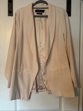 torrid Ivory crepe Open-Front Blazer